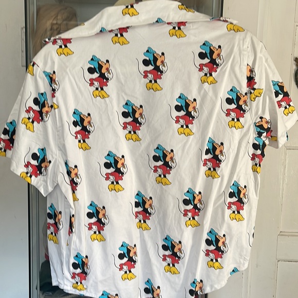 Cakeworthy short sleeve Minnie Mouse button down - Picture 3 of 6